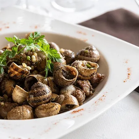 Logis & Restaurant Le Pardaillan Hotel Gondrin