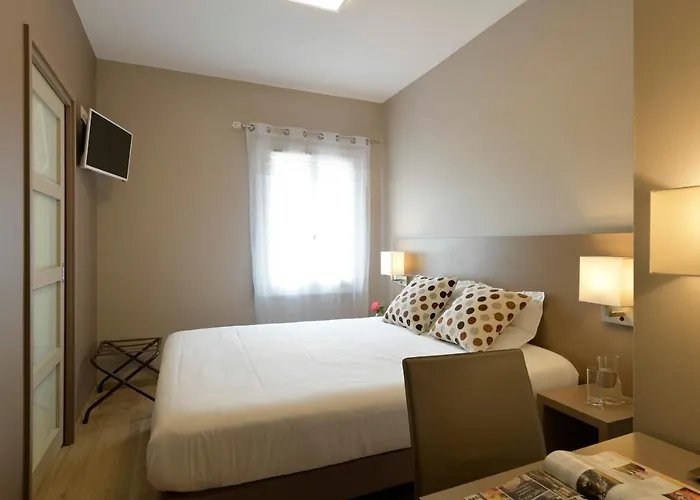 Logis & Restaurant Le Pardaillan 3*