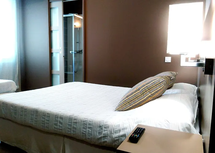 Logis & Restaurant Le Pardaillan 3* Gondrin