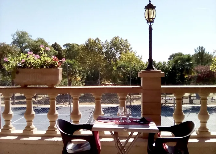 Logis & Restaurant Le Pardaillan 3*