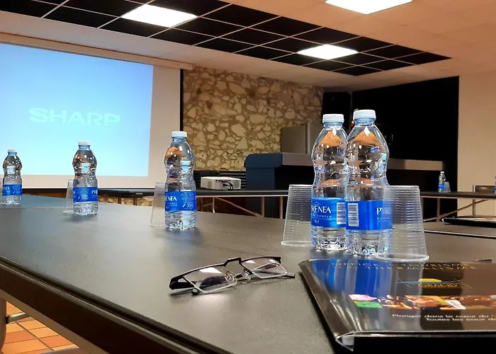 Logis & Restaurant Le Pardaillan 3* Gondrin