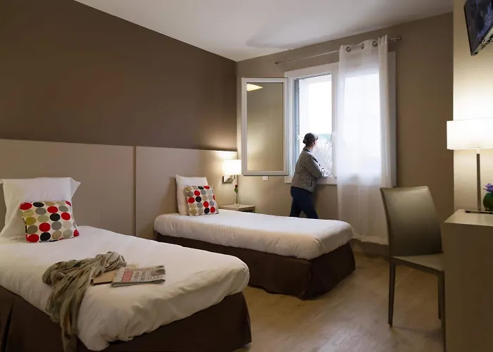 Logis & Restaurant Le Pardaillan Hotel Gondrin