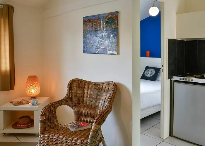 Logis & Restaurant Le Pardaillan Hotel