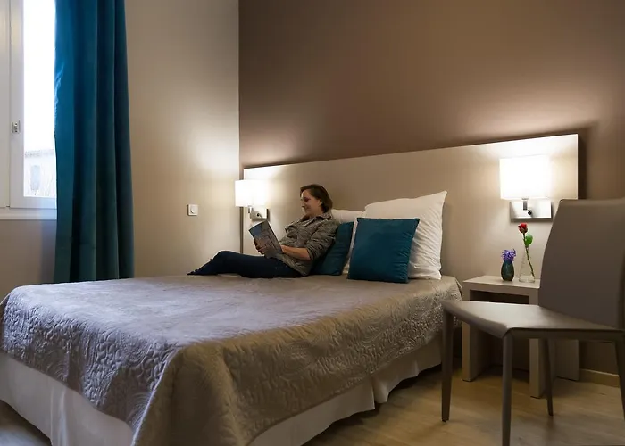 Hotel Logis & Restaurant Le Pardaillan Gondrin