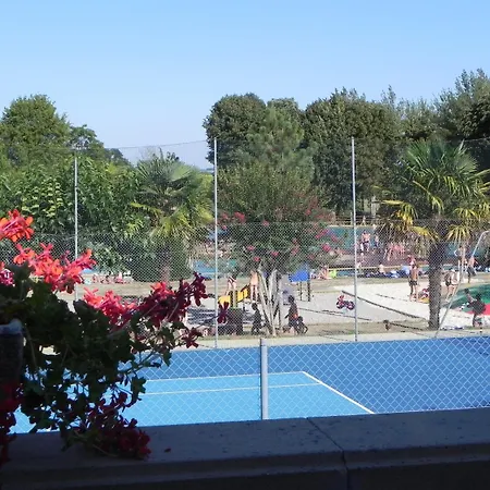 Logis & Restaurant Le Pardaillan Gondrin