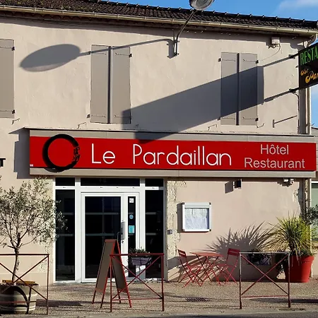 Hotel Logis & Restaurant Le Pardaillan 3*