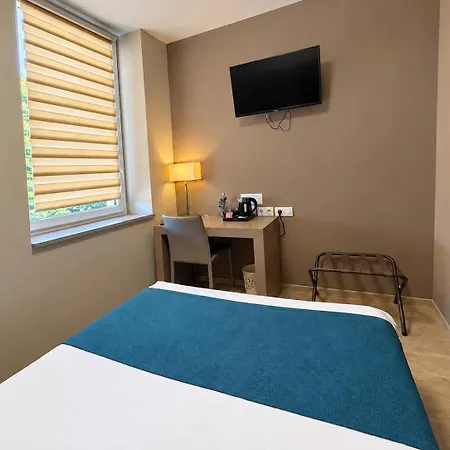Logis & Restaurant Le Pardaillan 3*