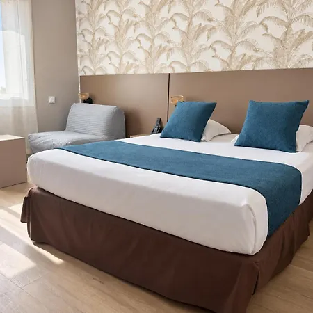 Logis Hôtel&restaurant Le Pardaillan Hotel 3*