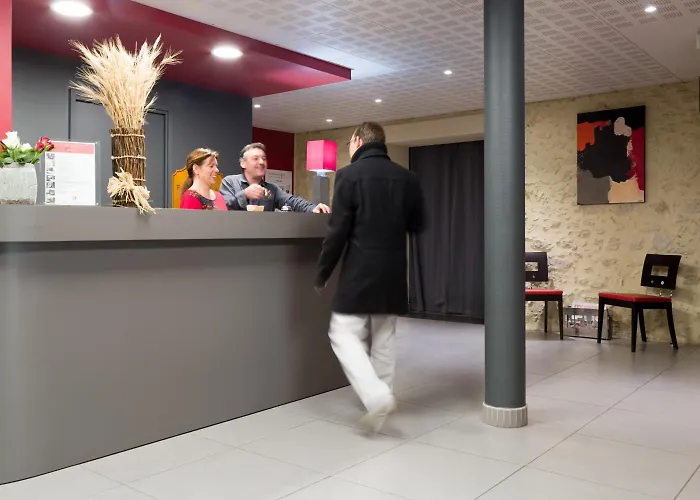 Otel Logis & Restaurant Le Pardaillan